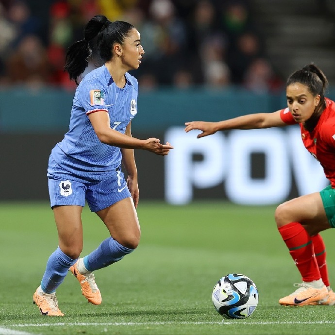 乐鱼APP-沙特女足国家队勇敢迎战中国队